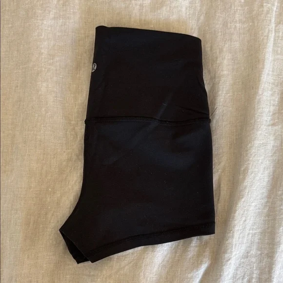 lululemon athletica Women's Black Athletic Shorts - Picture 3 of 3